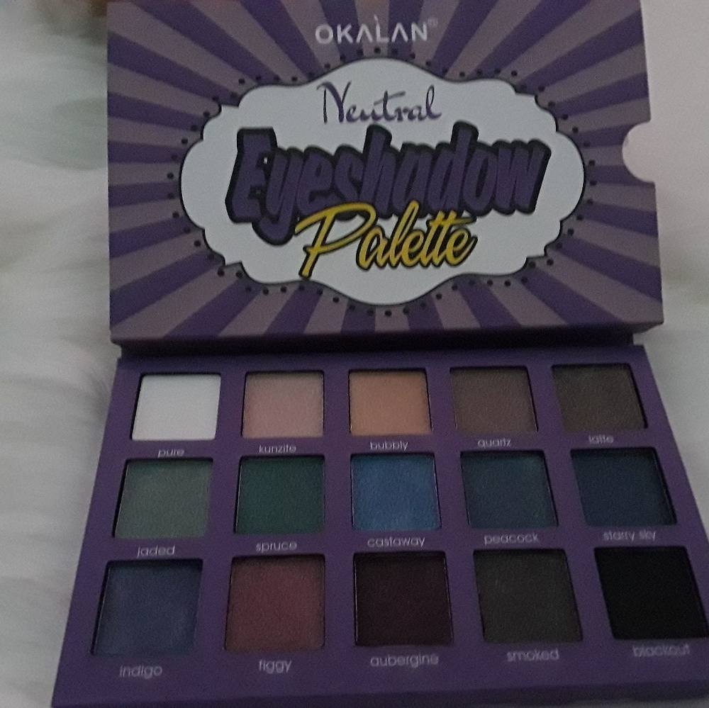 Okalan neutral Eyeshadow palette